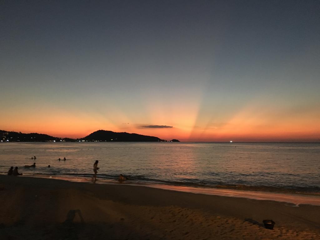 Baan Andaman Sea Surf Patong Exterior foto